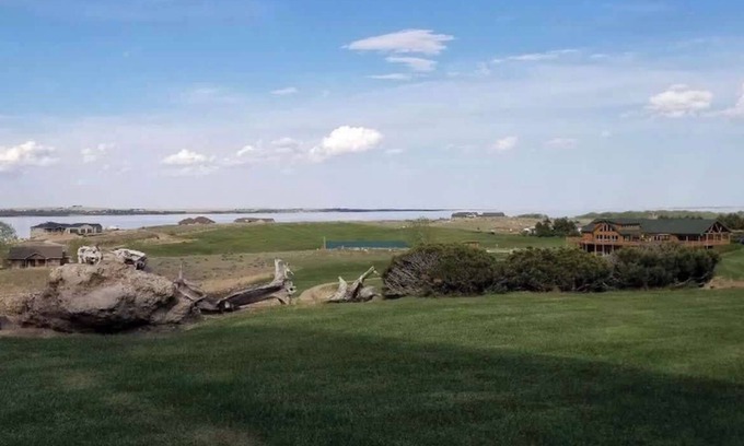 Brule House | Golf 2 bed/2 bath Course Condo Bayside at Lake Mac