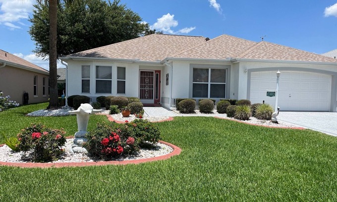 The Villages House | GOLF CART UPDATED HOUSE WITH LARGE LANAI, BBQ GRILL, CENTRAL LOCATION