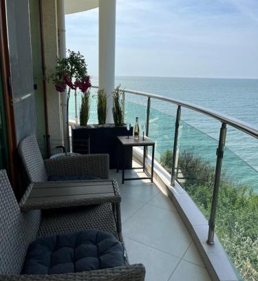 Kavarna Apartment | Golf Coast Boutique Studio with sea view