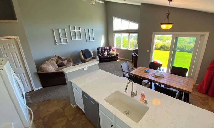 Brule House | Golf Course Condo w/Loft on Bayside at Lake Mac!
