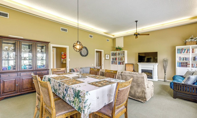 Salado Apartment | Golf Course Views: Family Home w/Yard in Salado!