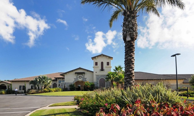 Bradenton Condo | Golf, Lake, Paradise!