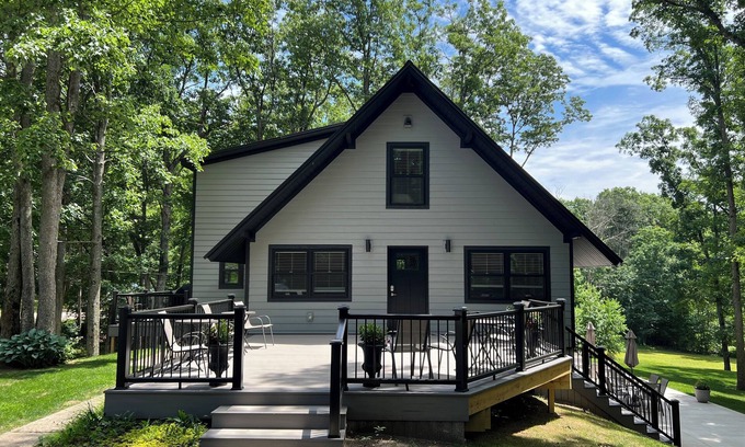 West Branch House | Golfer's Getaway! Located within one mile of Dream and Nightmare Golf Courses