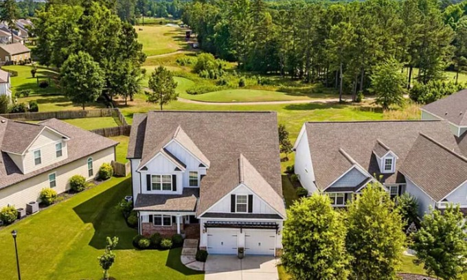Grovetown House | Golfer's View for Masters - Beautiful home overlooking 18th tee on Bartram Trail