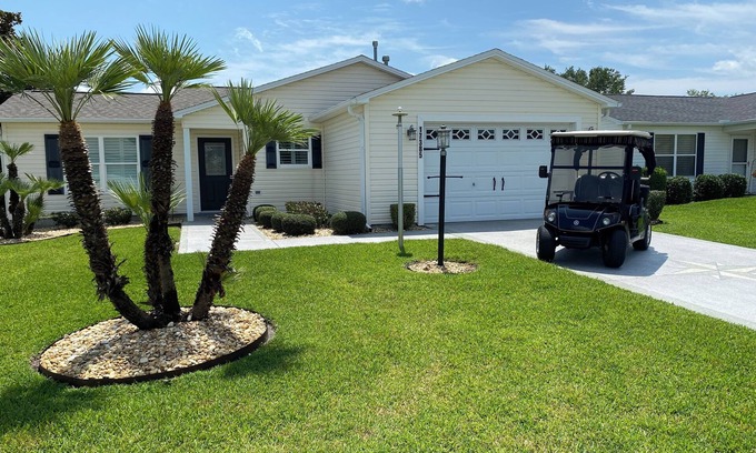 Chatham House | Golfers Dream 2BR/2Bath in The Village of Chatham with WiFi, AC, 3 pools nearby!