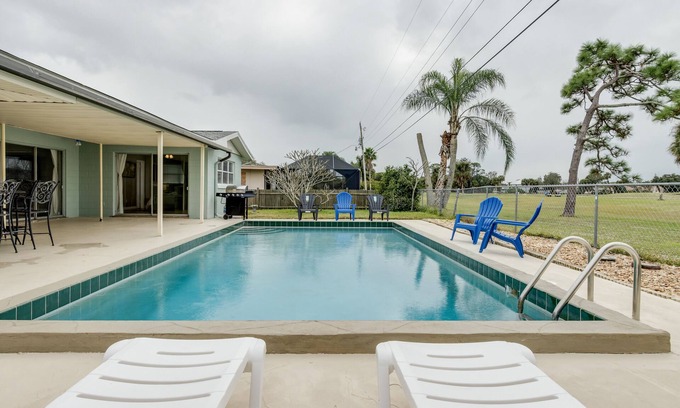 Melbourne House | GolfFront 4 Bed/3Bath Renovated Pool Home Sleeps14