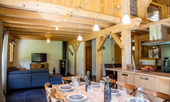 Les Prodains Ski Chalet | Gondola to Avoriaz 500m walk
