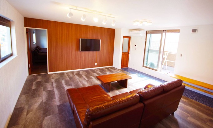 Taketomi-jima Taketomi-cho Apartment | Good location to walk to the city area! 2F partial charter
