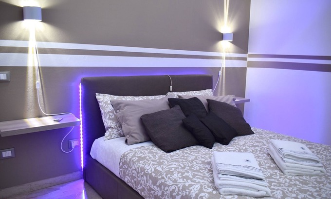 Pisa Apartment | Good Vibes Pisa Double Room