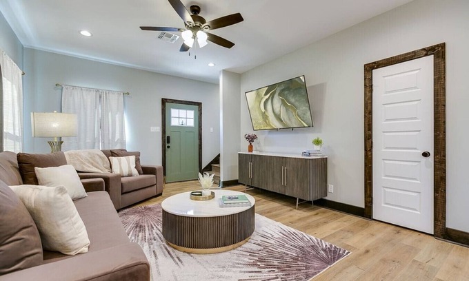 San Angelo House | Goodfellow/New/2 BR-2.5 BA
