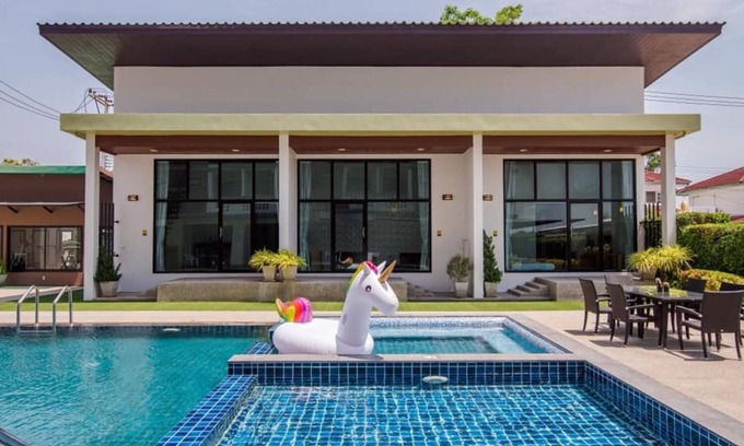 Bo Fai Villa | Goodtimes Pool Villa (Walk To Beach)