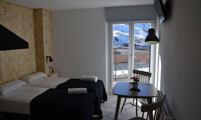 Pradollano Hotel | Gorbea Suites