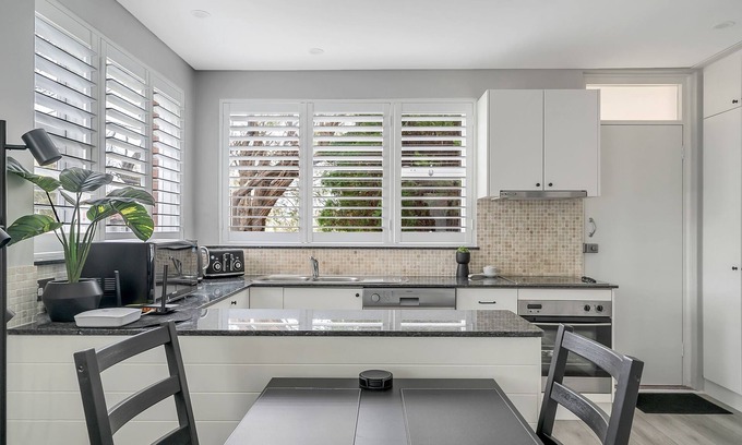 Manly Apartment | Gorgeous 1 Bedder Close to Everything You Need