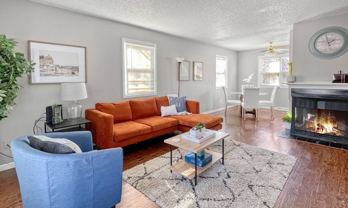 Clive House | Gorgeous 2BR Clive Duplex w/Fireplace