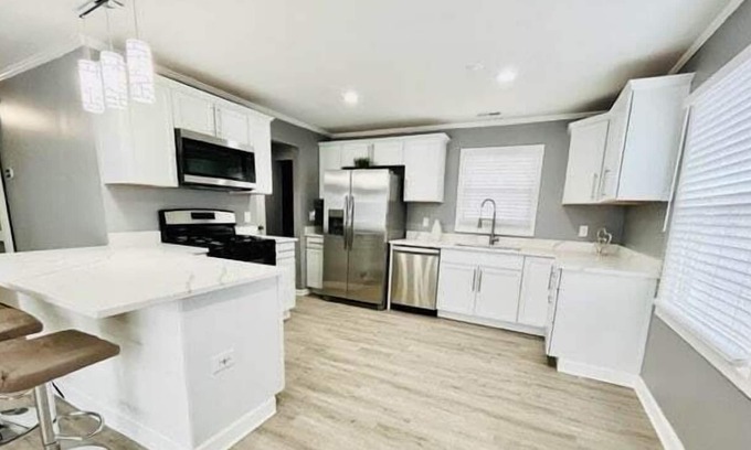 Park Forest House | Gorgeous 3 Bedroom Home