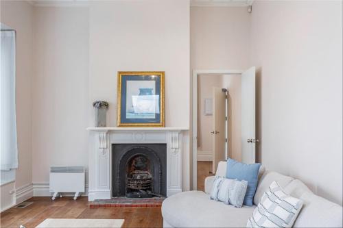 Mount Eden House | Gorgeous 4BR Mt Eden Retreat by Zodiak Stays