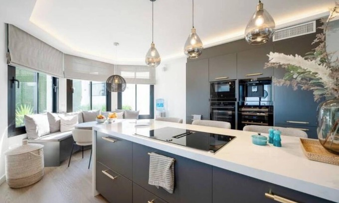 Priego de Cordoba Villa | Gorgeous 5 Bed Villa Quinta 10 min from Port Banus