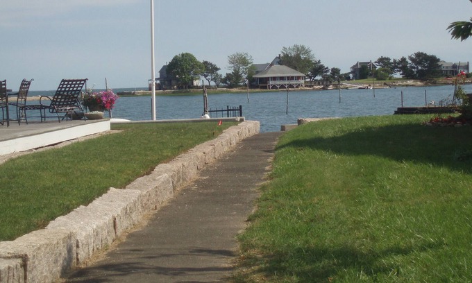 Branford Cottage | Gorgeous and Charming Summer Cottage Steps Away from Sea!