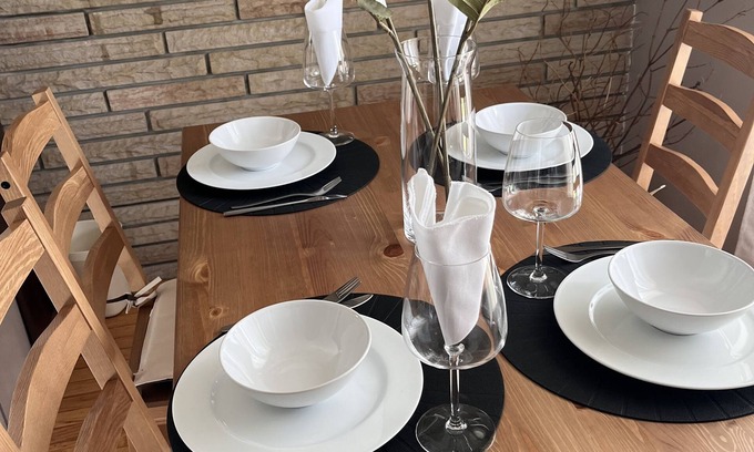 Gatineau Apartment | Gorgeous and cozy 3 bedroom apartment near all amenities.