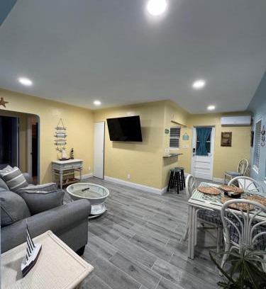 Gulfport Apartment | Gorgeous Beach Condo