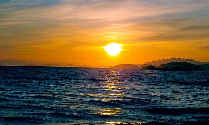 Davis Bay House | Gorgeous Beach Retreat, Beautiful Davis Bay