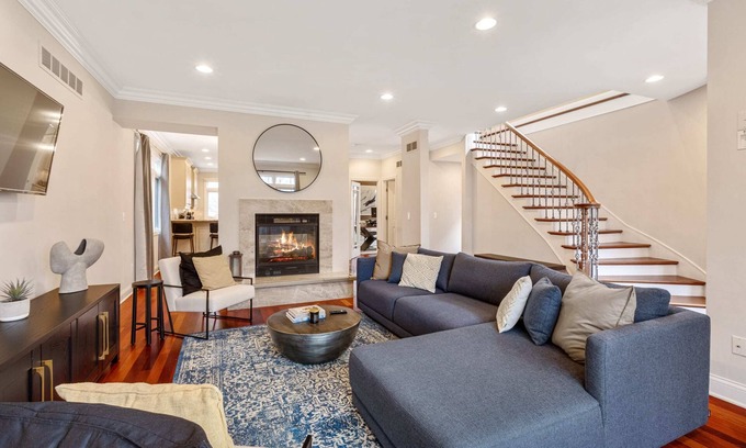 Birmingham House | Gorgeous Birmingham Residence w/Home Gym