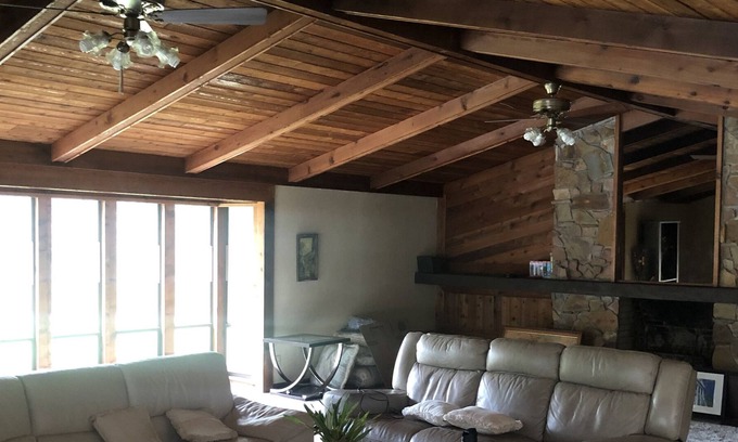 Thonotosassa House | Gorgeous cedar house with no cleaning fee