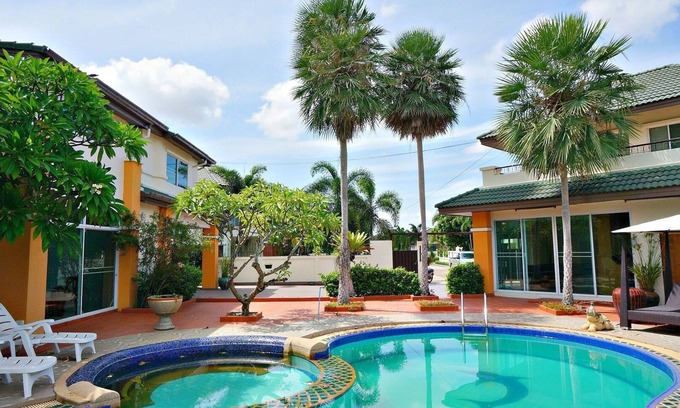 Nong Prue Apartment | Gorgeous Couple of 2-Storey Houses