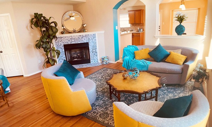 McNeil House | Gorgeous Cozy North Austin 4BR Sleeps 14