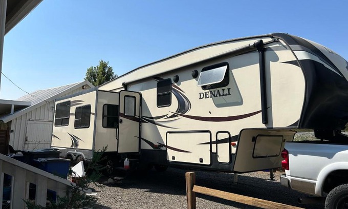 Garrett House | Gorgeous Denali 5th Wheel Delight!