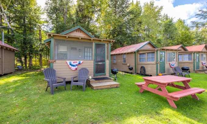 Inlet Cottage | Gorgeous Escape, Steps Away from Fourth Lake at Stiefvater's Lakeside Cottages