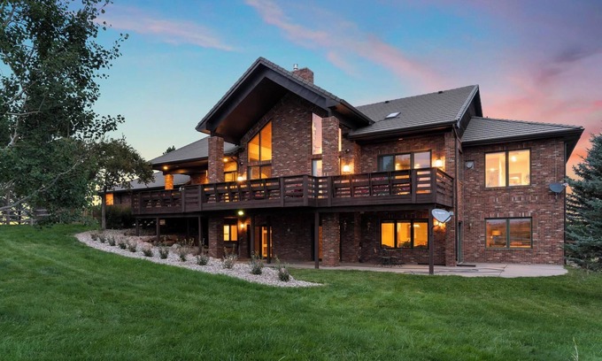 Colorado Springs House | Gorgeous Estate Home on 186 Acre Ranch only minutes from Colorado Springs or AFA