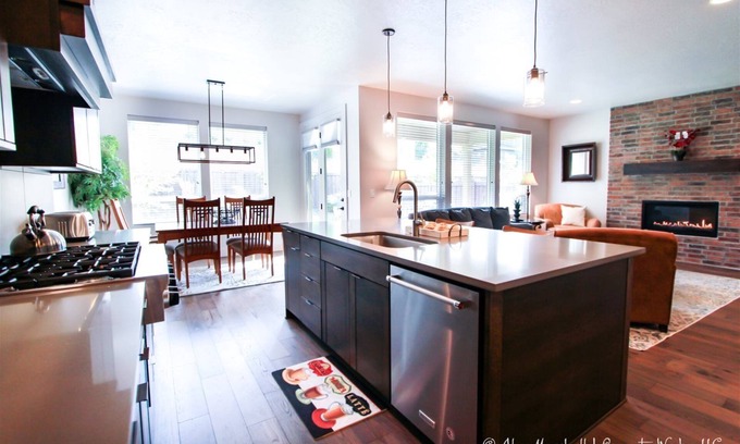 Boise House | Gorgeous Getaway Home in Southeast Boise!