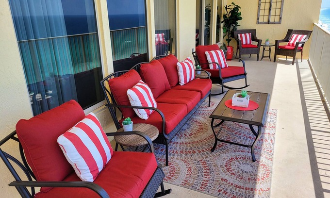 Thomas Drive Condo | Gorgeous Gulf Views - 40 Ft Balc ; Free Beach Chair Set Up; Walk-In Showers!