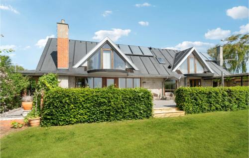 Sillerslev House | Gorgeous Home In Øster Assels