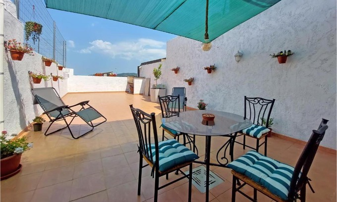 Ador House | Gorgeous Home In Ador With Wifi