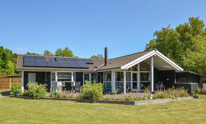 Gedesby House | Gorgeous home in Gedser with WiFi