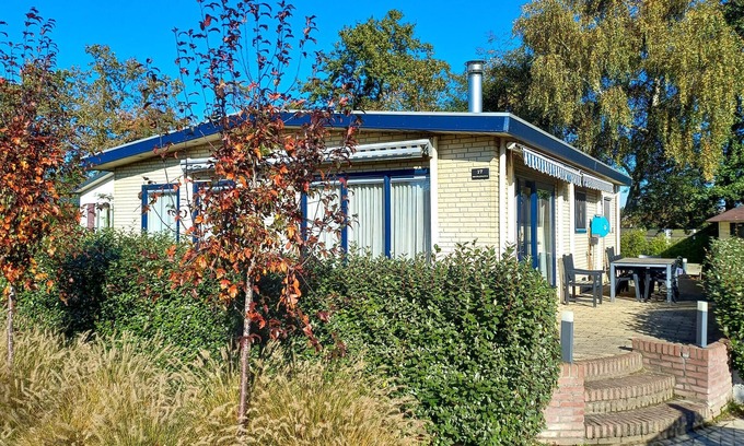 Heinkenszand House | Gorgeous home in Heinkenszand with WiFi