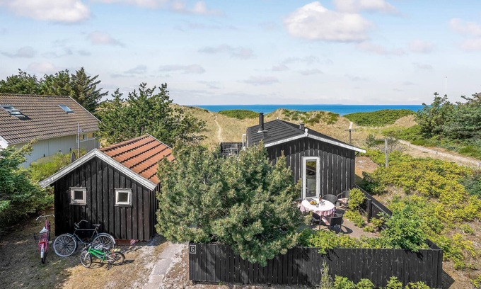Vestero Havn House | Gorgeous home in Læsø with WiFi