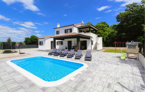 Marceljani House | Gorgeous Home In Labin With Kitchen
