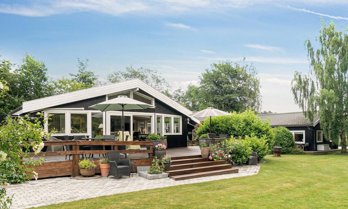 Klint House | Gorgeous home in Nykøbing Sj with WiFi