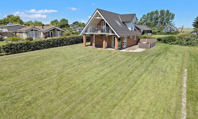 Ronbjerg House | Gorgeous home in øster assels with WiFi