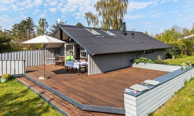 Ørsted House | Gorgeous home in ørsted with WiFi