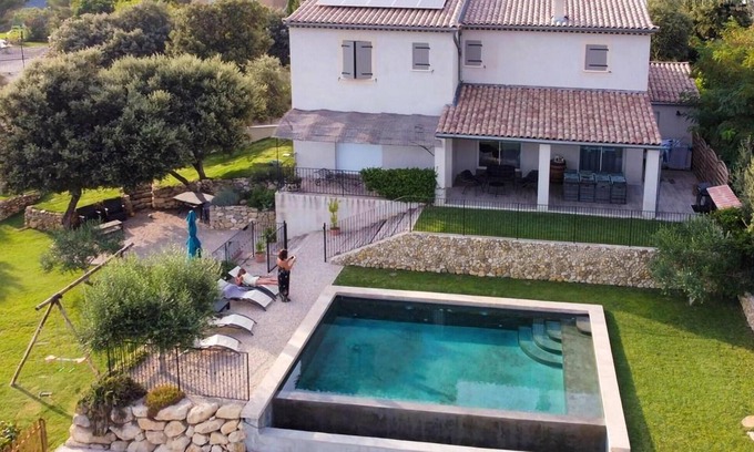 Puget House | Gorgeous home in Puget