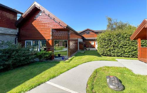Farsund House | Gorgeous Home In Vanse With Sauna