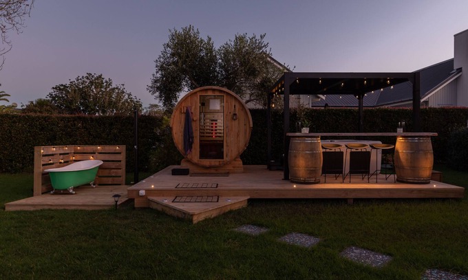 Point Wells House | Gorgeous House with Sauna + Hot Tub + Sleepout at Omaha Estuary