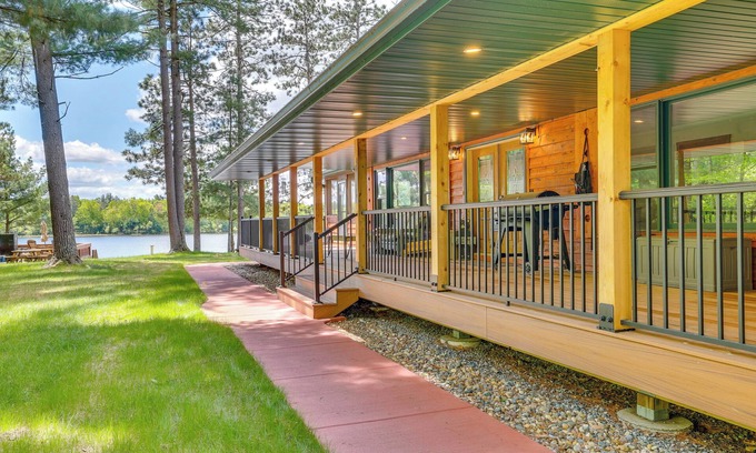Neillsville Cottage | Gorgeous Lake Arbutus Getaway w/Dock & Boat House