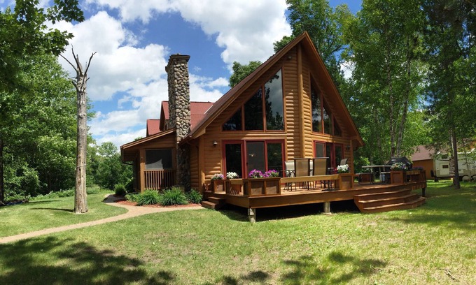 Crosslake Cabin | Gorgeous Lake O'Brien cabin, 2 hours from Mpls, Pontoon Incl with 7 day stay!