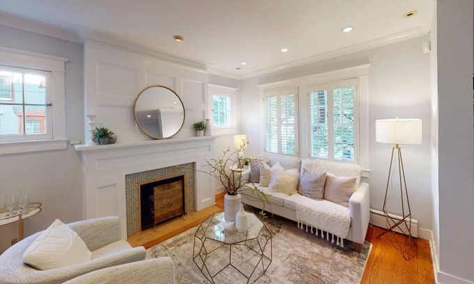 Georgetown House | Gorgeous, Light Filled, Georgetown Townhouse