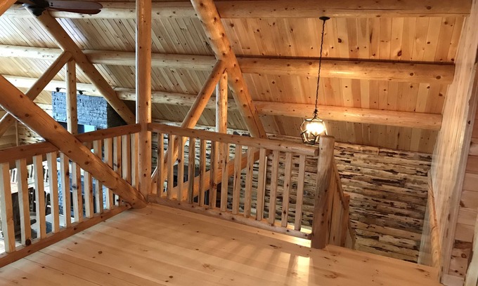 Putnam Cabin | Gorgeous Log Cabin on Lake Thunderbird Illinois